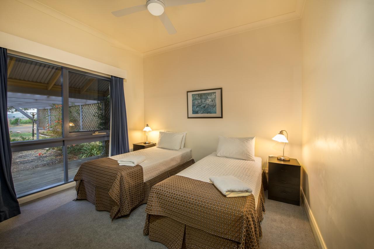 Hotel Tranquil Vale Vineyard à Luskintyre Extérieur photo
